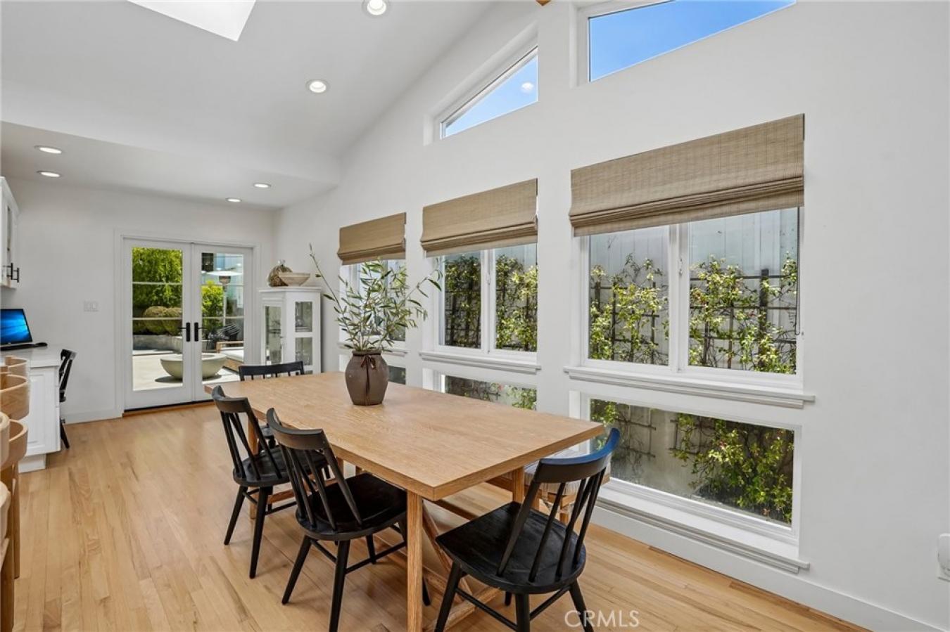 Manhattan Beach, Los Angeles, 90266, United States, 4 Bedrooms Bedrooms, ,2 BathroomsBathrooms,Residential,For Sale,2049514