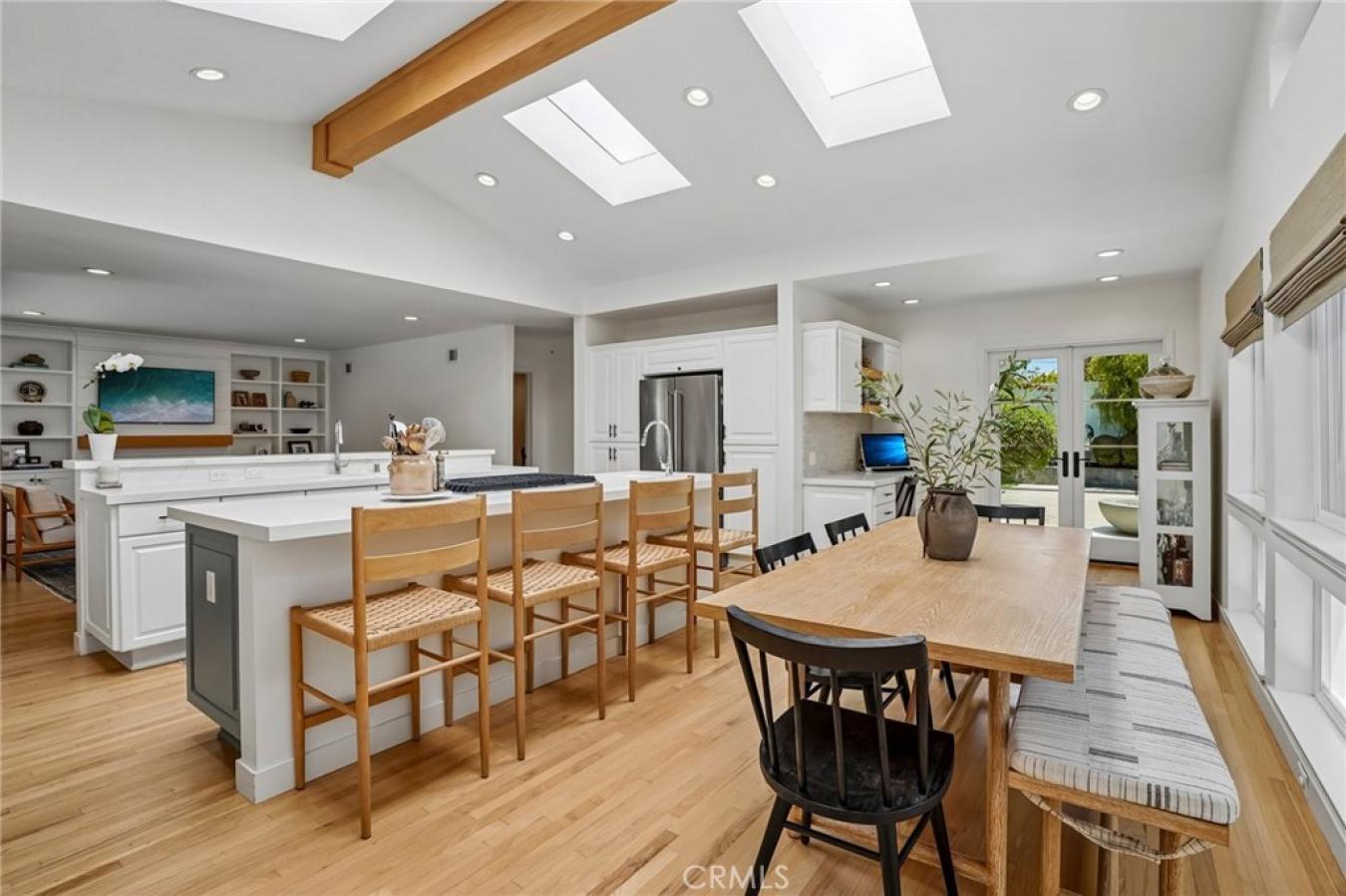 Manhattan Beach, Los Angeles, 90266, United States, 4 Bedrooms Bedrooms, ,2 BathroomsBathrooms,Residential,For Sale,2049514