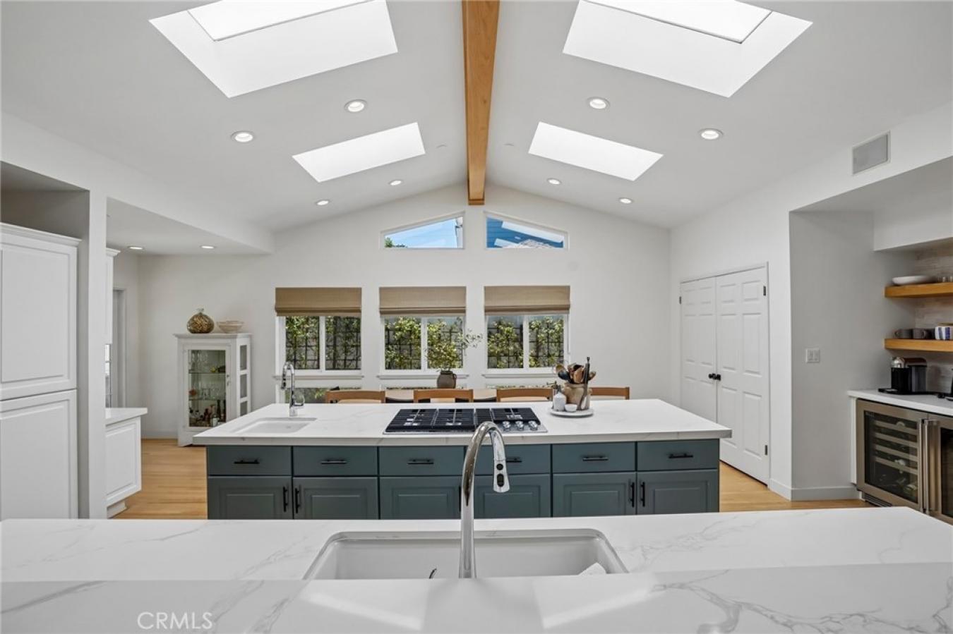 Manhattan Beach, Los Angeles, 90266, United States, 4 Bedrooms Bedrooms, ,2 BathroomsBathrooms,Residential,For Sale,2049514