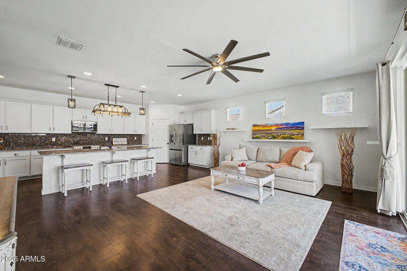Laveen, Maricopa, 85339, United States, 5 Bedrooms Bedrooms, ,3 BathroomsBathrooms,Residential,For Sale,2049508