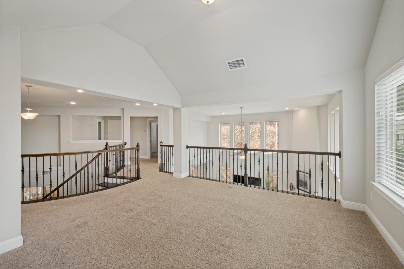 Welcome to 3624 Ladybank, a beautifully maintained 5-bed, 4-bath home – image 17