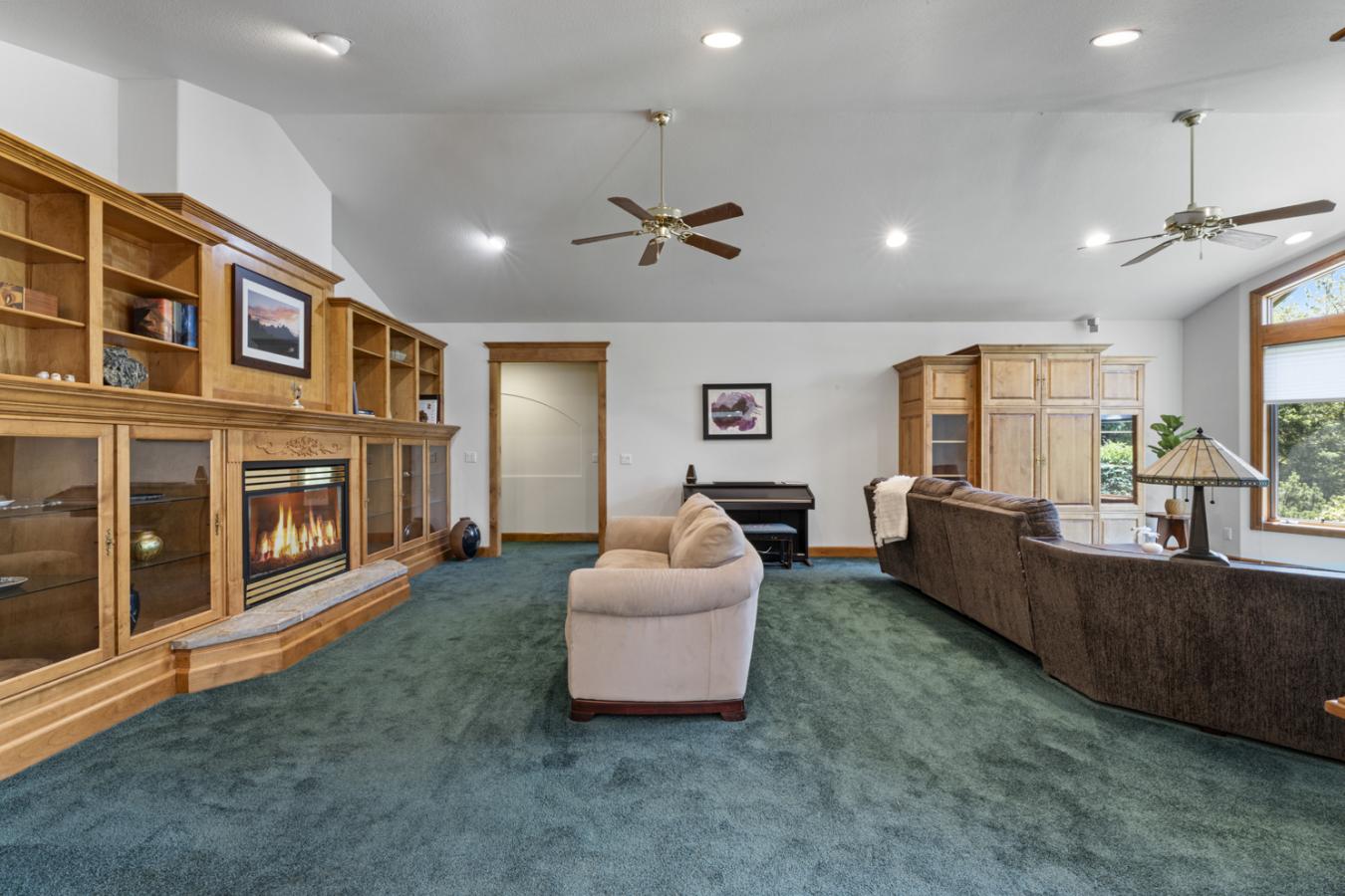 1562 Sleepy Hollow Loop, Grants Pass, Josephine, 97527, United States, 4 Bedrooms Bedrooms, ,2 BathroomsBathrooms,Residential,For Sale,1562 Sleepy Hollow Loop,220221828