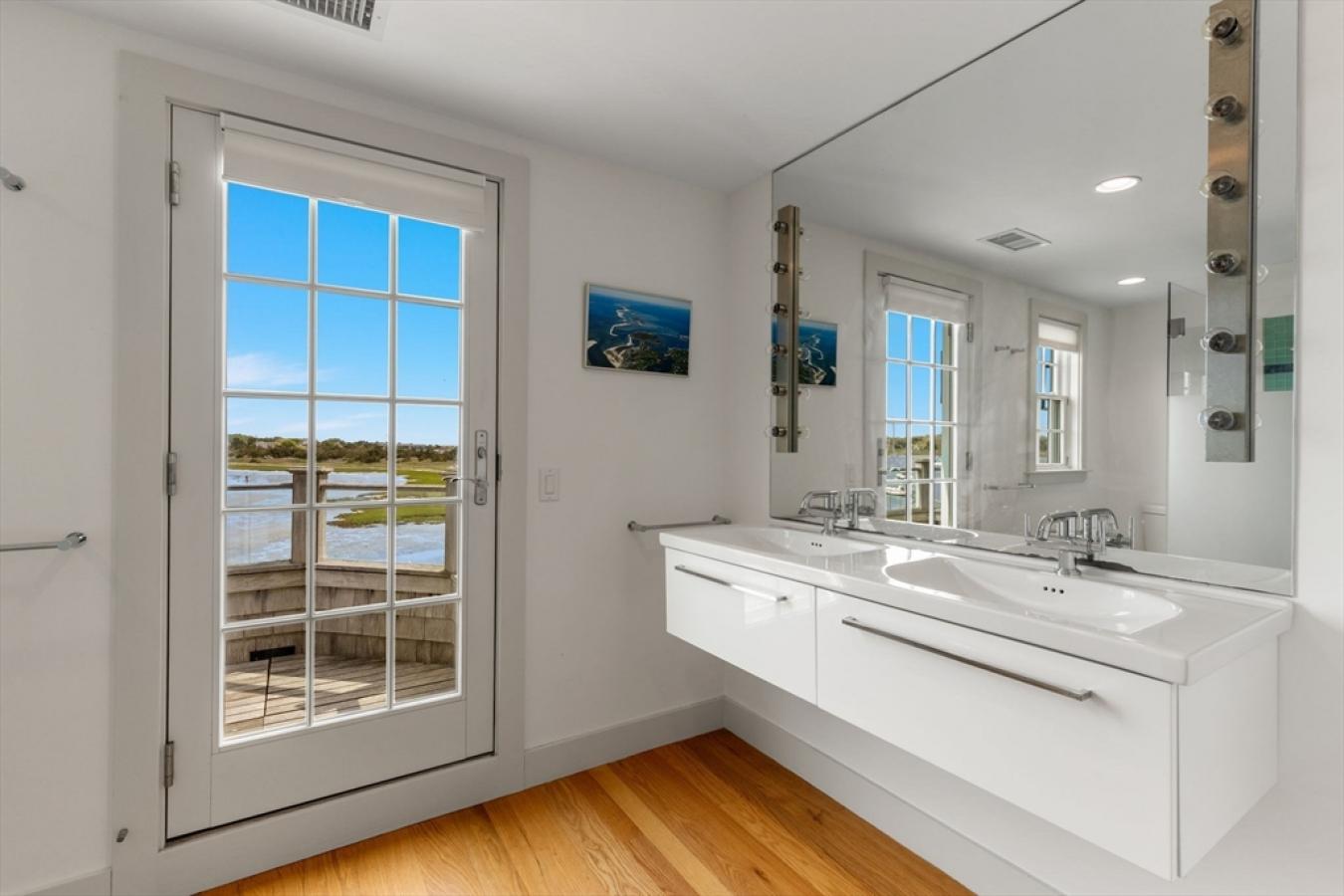 Perched on the waterfront in Chathams coveted Stage Island neighborhoo – image 17