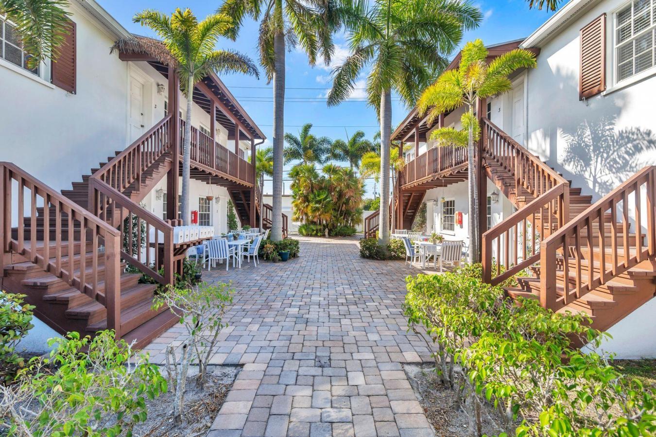 230 Conniston Road, West Palm Beach, FL, 33405, United States, 4 Bedrooms Bedrooms, ,4 BathroomsBathrooms,Residential,For Sale,230 Conniston Road,227730