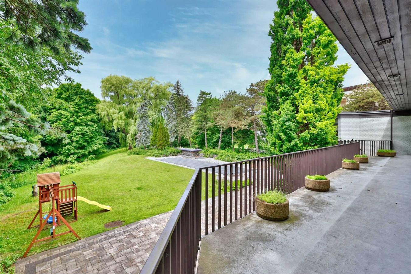 6+ Acres On Ravine - A Rare Bridle Path Find. A Truly Remarkable & – image 4