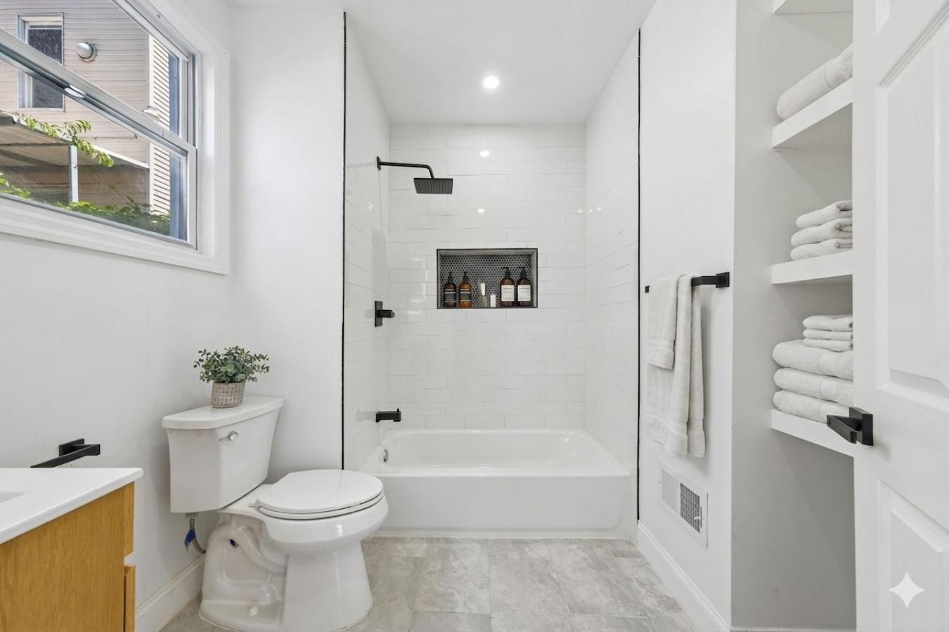 42 Passaic Avenue, Jersey City, Hudson, 07307, United States, 3 Bedrooms Bedrooms, ,3 BathroomsBathrooms,Residential,For Sale,42 Passaic Avenue,260010857