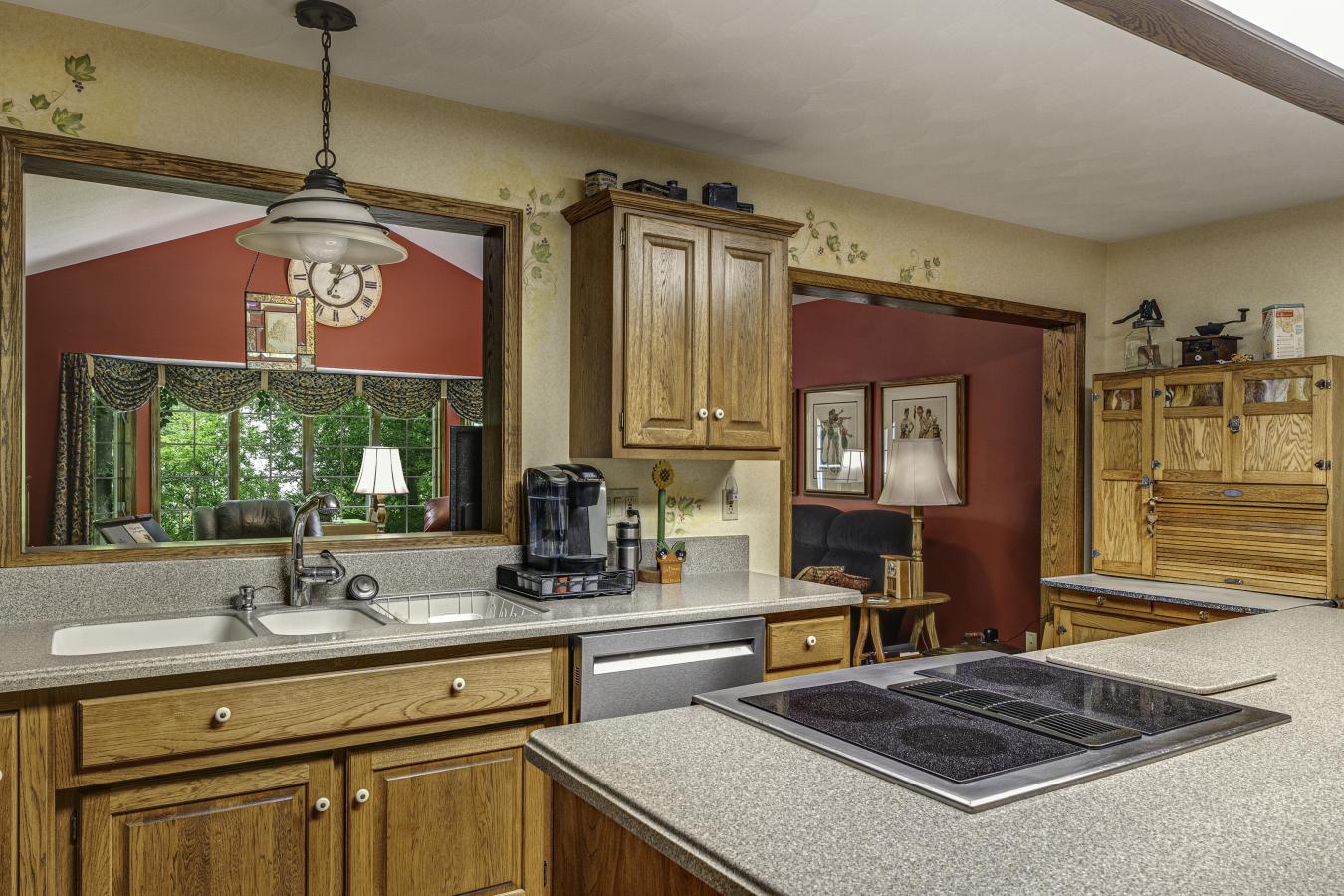 559 Creyts Road, Dimondale, Eaton, 48821, United States, 5 Bedrooms Bedrooms, ,3 BathroomsBathrooms,Residential,For Sale,559 Creyts Road,296543