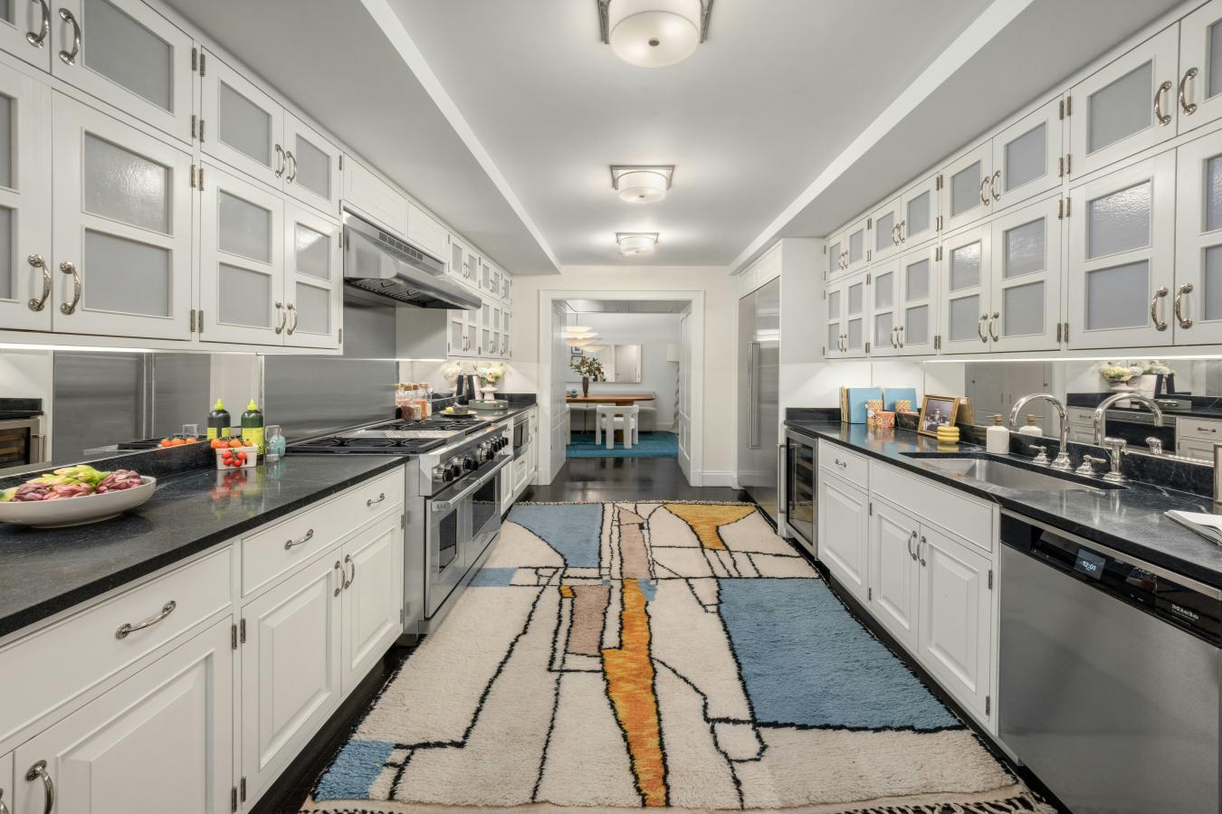 Spanning over 4,200 square feet, this exceptional five-bedroom, five-a – image 5