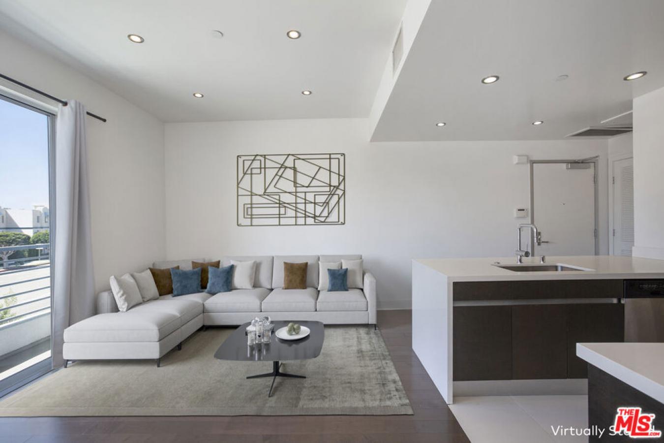 Want the atmosphere of Playa Vista, without the crowds? This is for yo – image 1