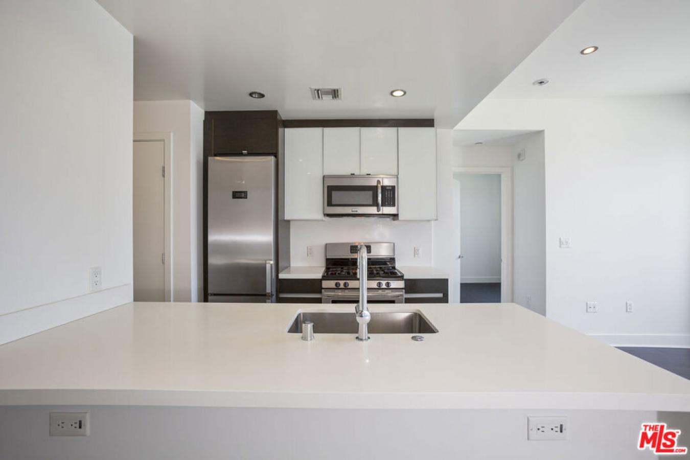 Want the atmosphere of Playa Vista, without the crowds? This is for yo – image 13