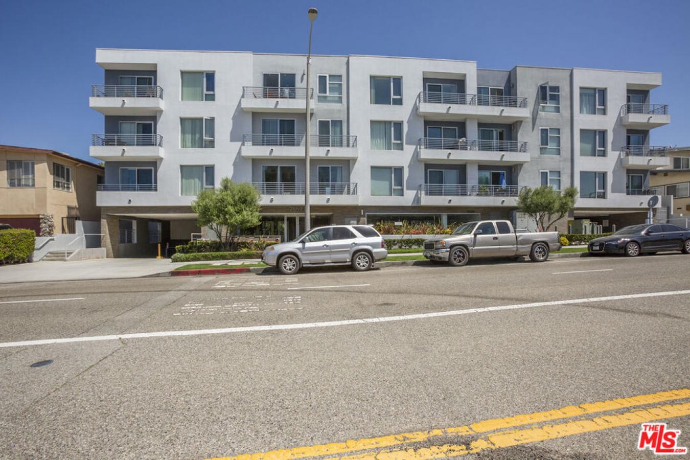 Want the atmosphere of Playa Vista, without the crowds? This is for yo – image 2