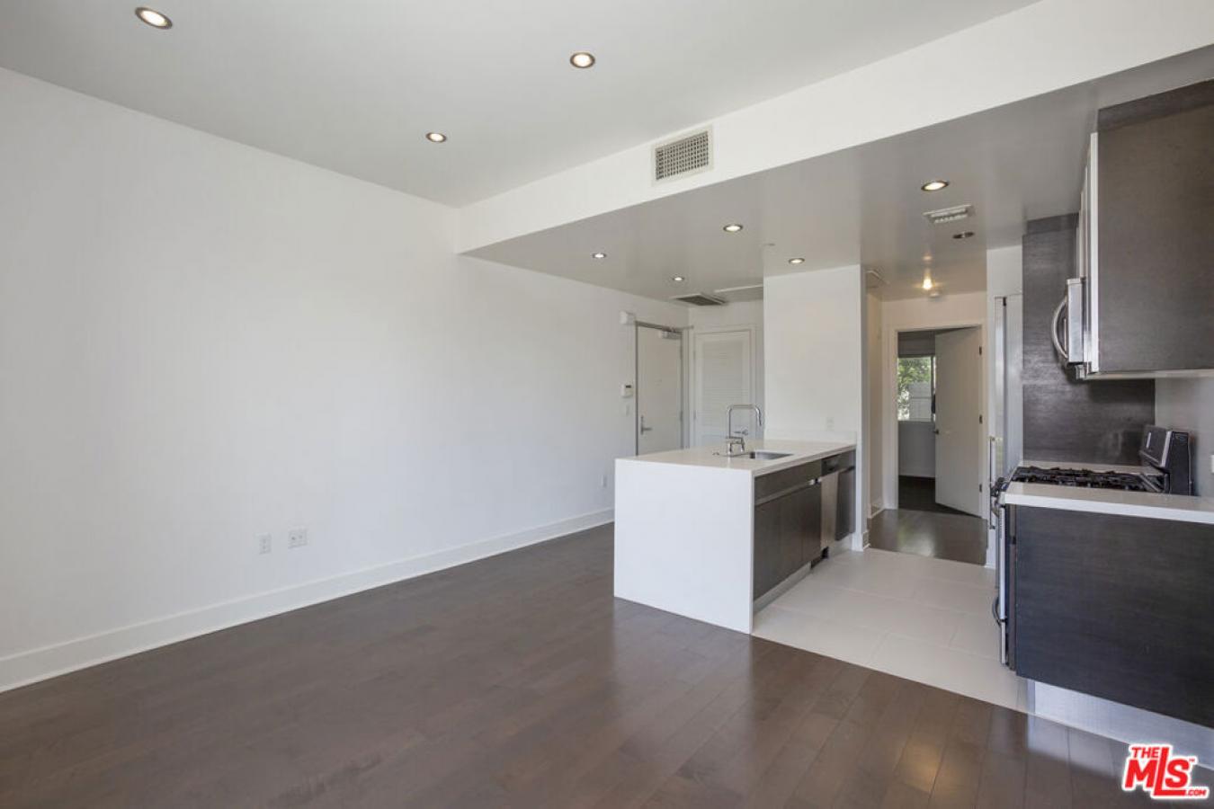 Want the atmosphere of Playa Vista, without the crowds? This is for yo – image 6