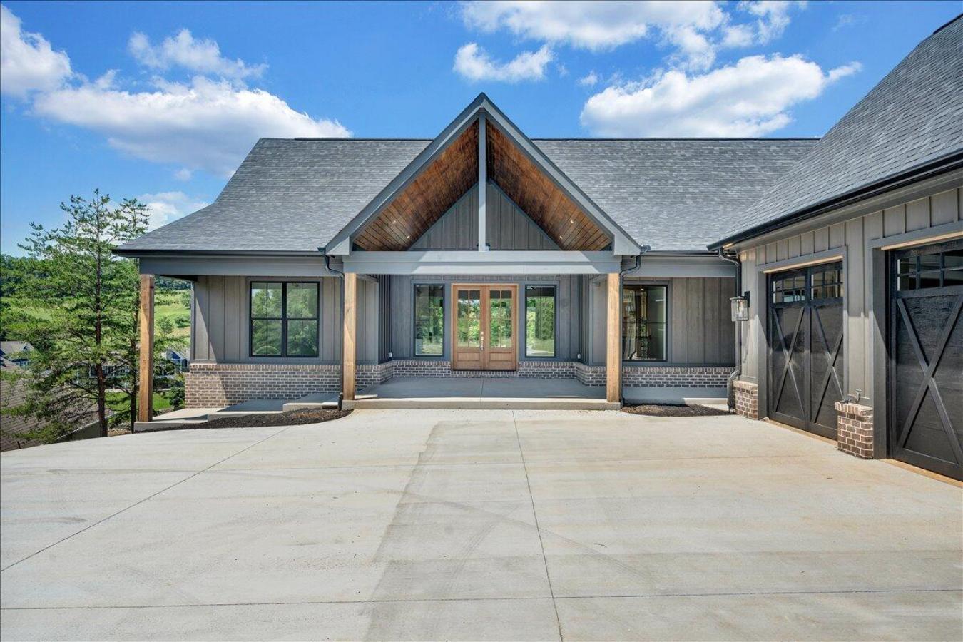 775 Compass Cove, Moneta, Franklin County, 24121, United States, 5 Bedrooms Bedrooms, ,5 BathroomsBathrooms,Residential,For Sale,775 Compass Cove,927232