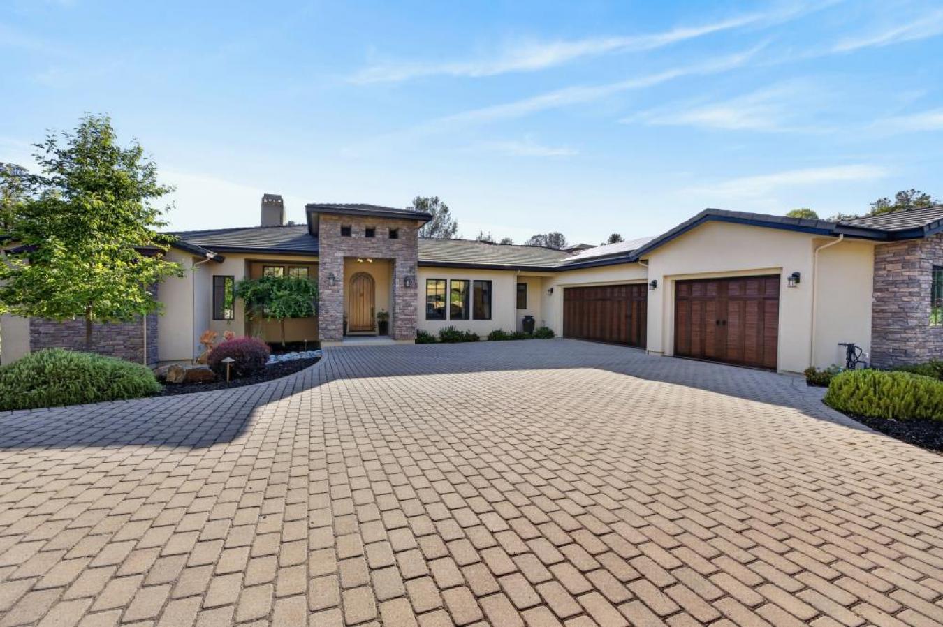 23310 Darkhorse Drive, Auburn, Nevada, 95602, United States, 4 Bedrooms Bedrooms, ,3 BathroomsBathrooms,Residential,For Sale,23310 Darkhorse Drive,226065875