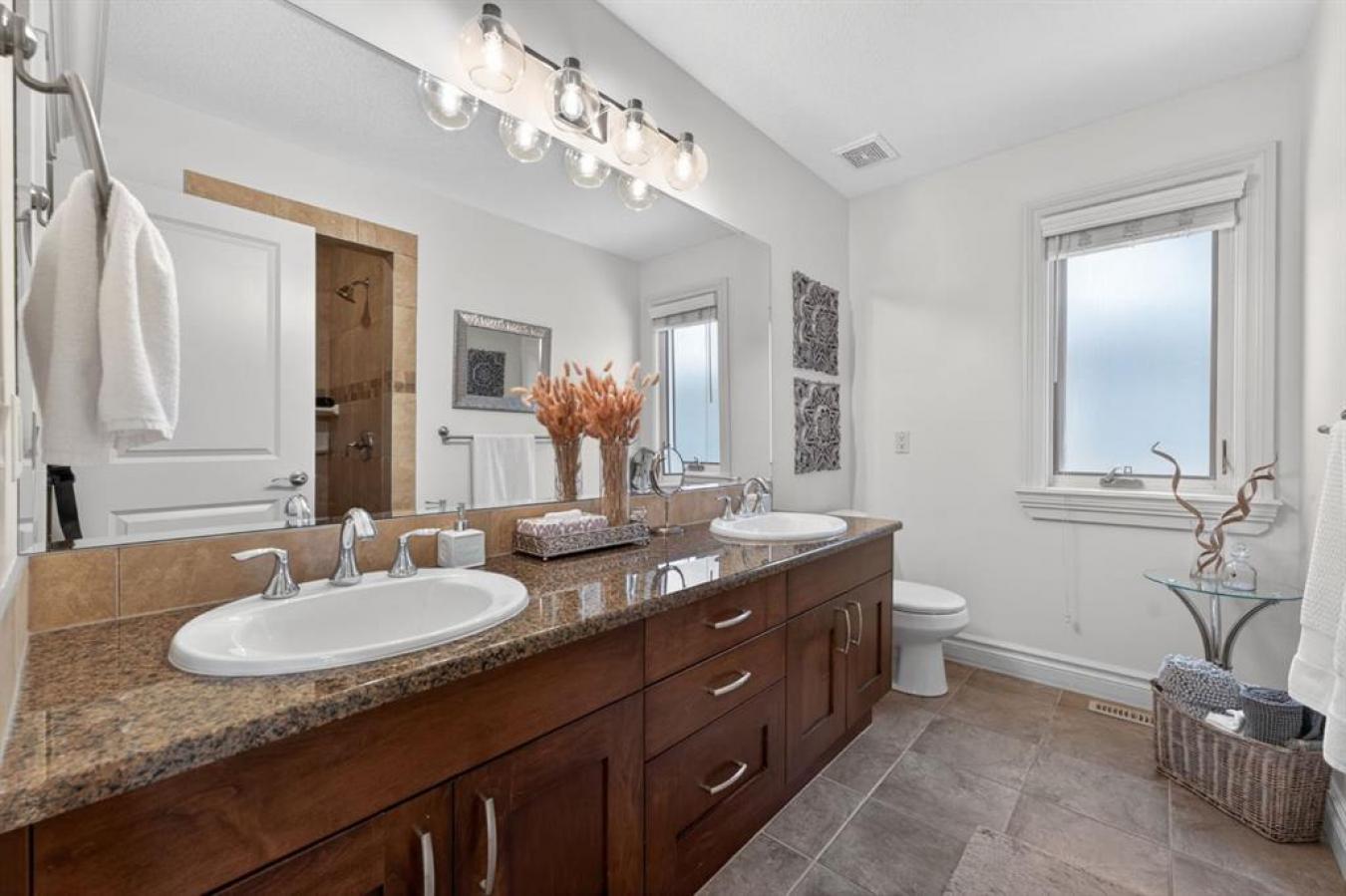 32 Aspen Meadows Manor SW, Calgary, Calgary, T3H5Z6, Canada, 6 Bedrooms Bedrooms, ,5 BathroomsBathrooms,Residential,For Sale,32 Aspen Meadows Manor SW,A2317801