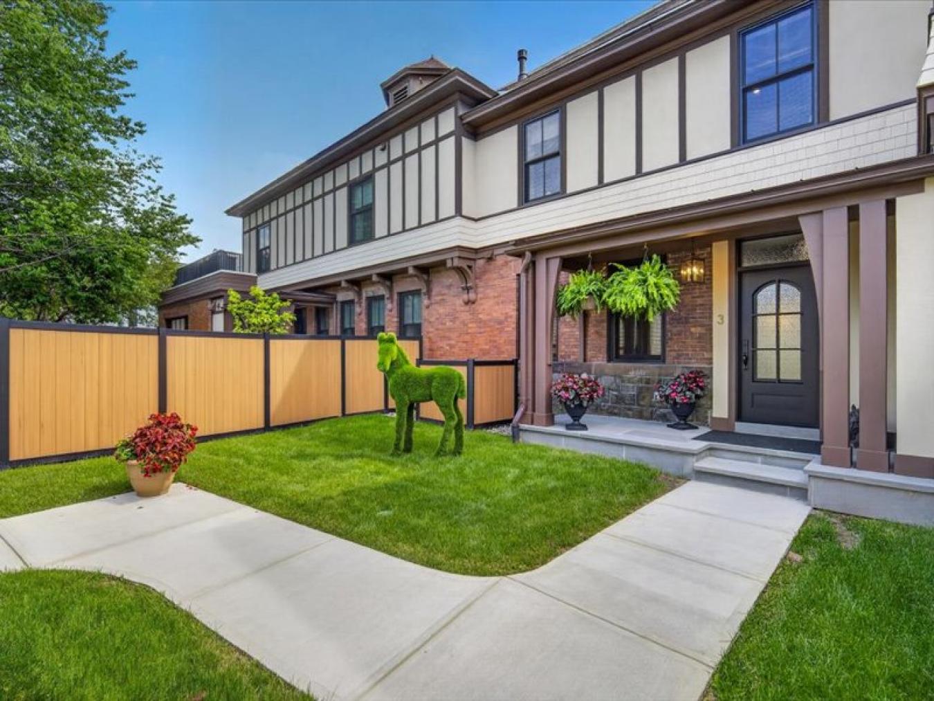 122 Regent Street, Saratoga Springs, NY, 12866, United States, 3 Bedrooms Bedrooms, ,2 BathroomsBathrooms,Residential,For Sale,122 Regent Street,202522637