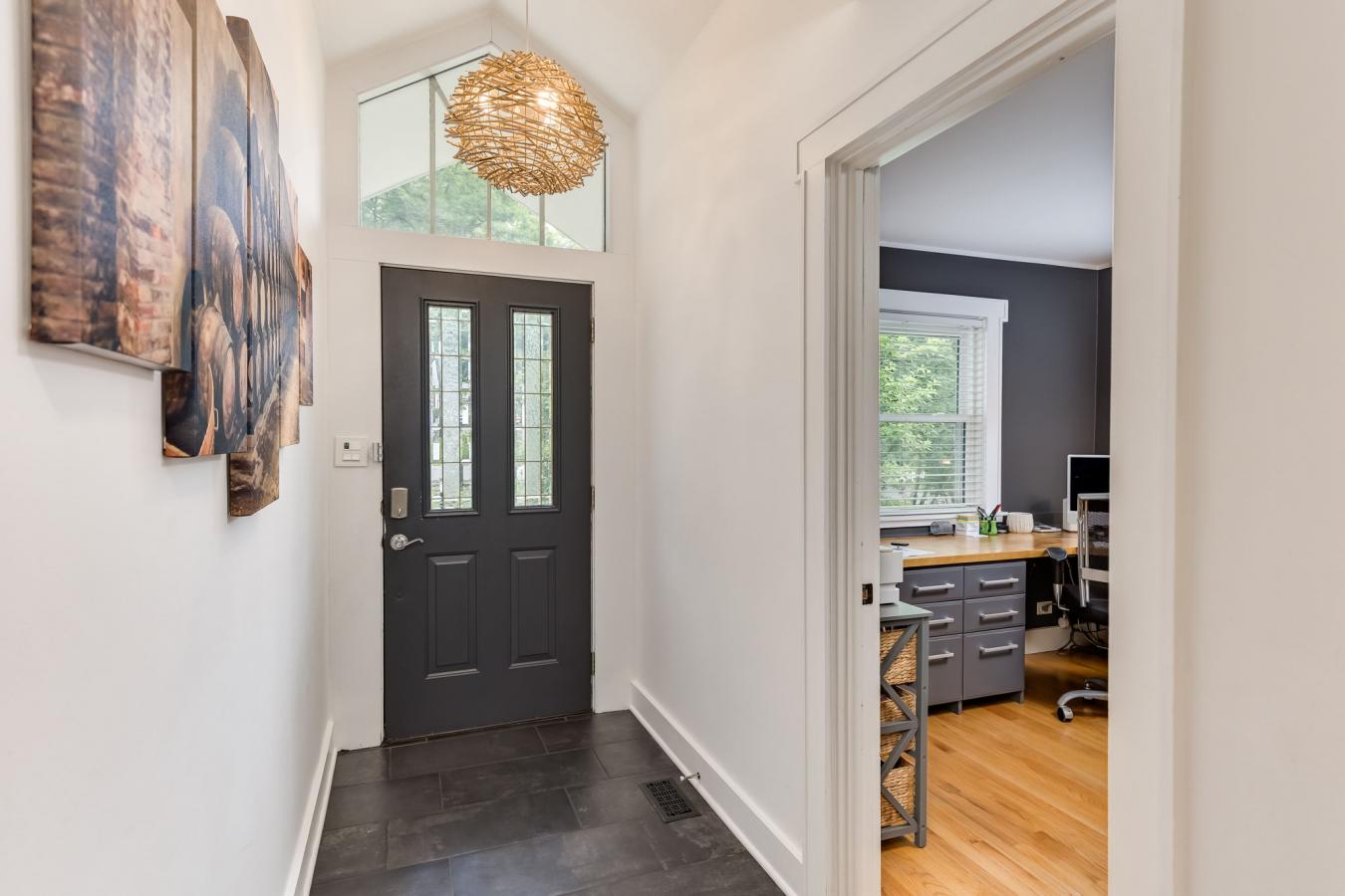 A Hidden Gem in a Woodland Retreat: Tucked away along a quiet, tree-li – image 19