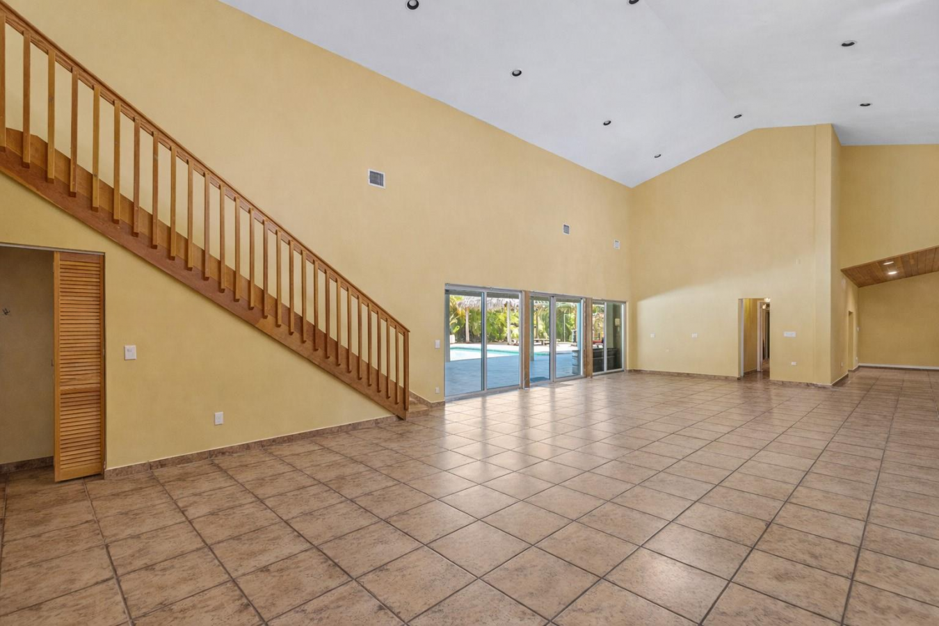 7997 SW 76 Avenue, Miami, Miami Dade, 33143, United States, 6 Bedrooms Bedrooms, ,4 BathroomsBathrooms,Residential,For Sale,7997 SW 76 Avenue,A11993465