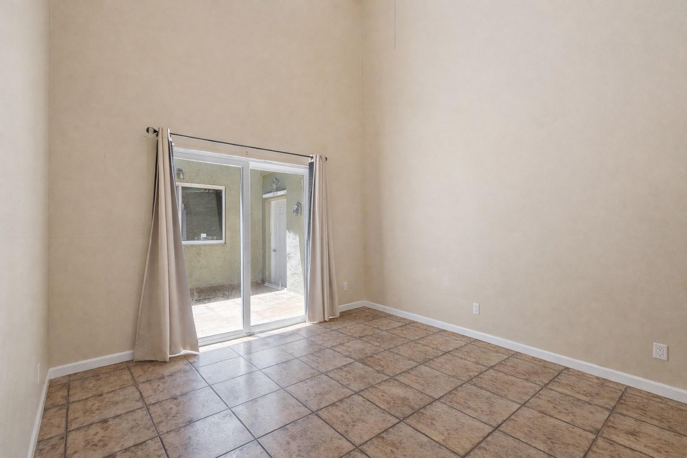 7997 SW 76 Avenue, Miami, Miami Dade, 33143, United States, 6 Bedrooms Bedrooms, ,4 BathroomsBathrooms,Residential,For Sale,7997 SW 76 Avenue,A11993465