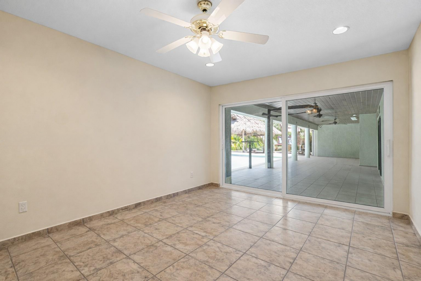 7997 SW 76 Avenue, Miami, Miami Dade, 33143, United States, 6 Bedrooms Bedrooms, ,4 BathroomsBathrooms,Residential,For Sale,7997 SW 76 Avenue,A11993465