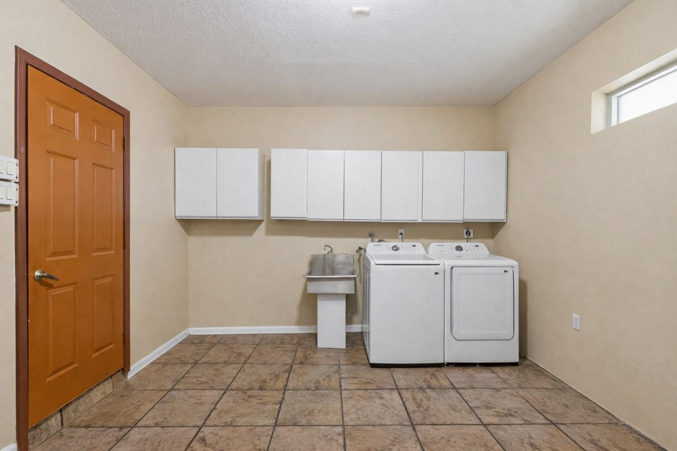 7997 SW 76 Avenue, Miami, Miami Dade, 33143, United States, 6 Bedrooms Bedrooms, ,4 BathroomsBathrooms,Residential,For Sale,7997 SW 76 Avenue,A11993465