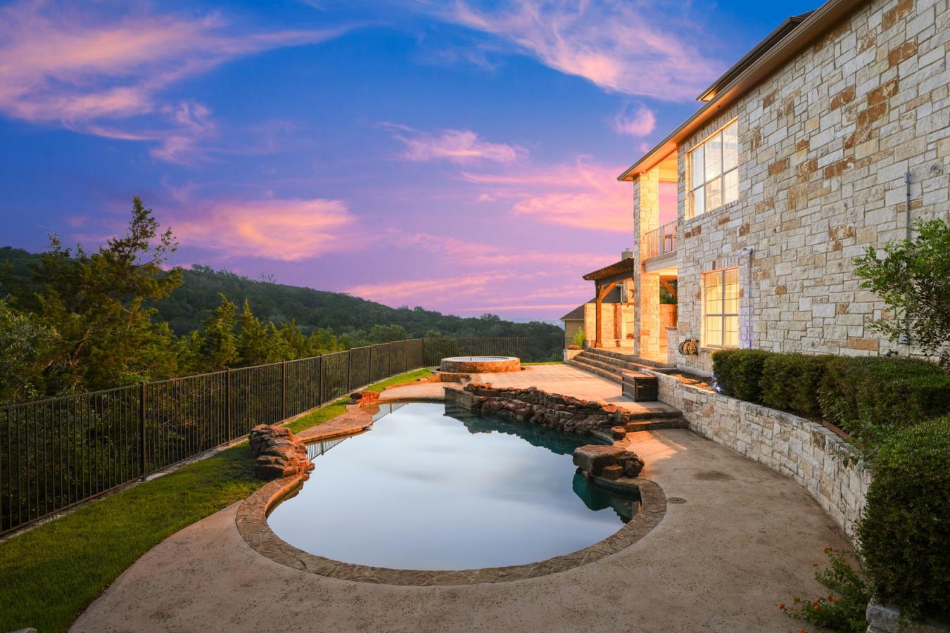 121 Burgess Lane, Austin, Travis, 78738, United States, 5 Bedrooms Bedrooms, ,4 BathroomsBathrooms,Residential,For Sale,121 Burgess Lane,5570250