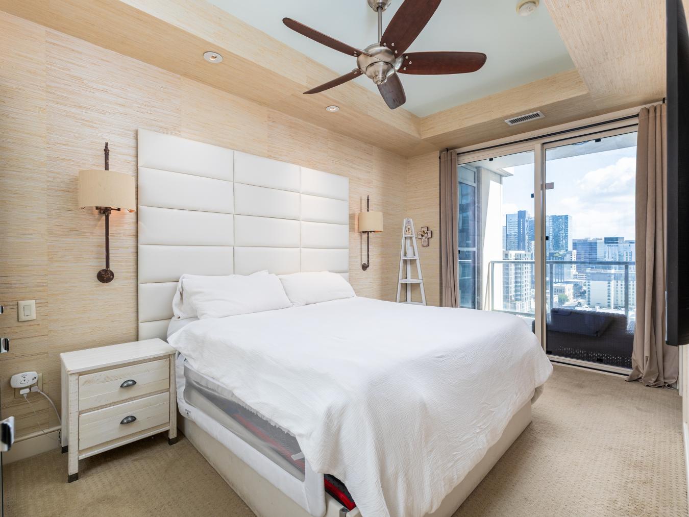98 San Jacinto Boulevard, Austin, Travis, 78701, United States, 1 Bedroom Bedrooms, ,1 BathroomBathrooms,Residential,For Sale,98 San Jacinto Boulevard,9718821