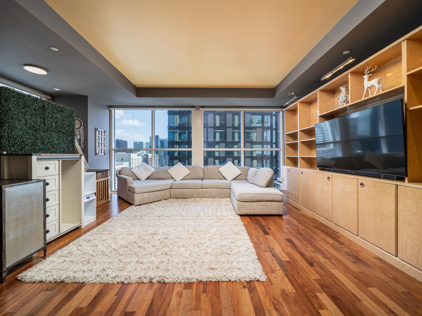 98 San Jacinto Boulevard, Austin, Travis, 78701, United States, 1 Bedroom Bedrooms, ,1 BathroomBathrooms,Residential,For Sale,98 San Jacinto Boulevard,9718821