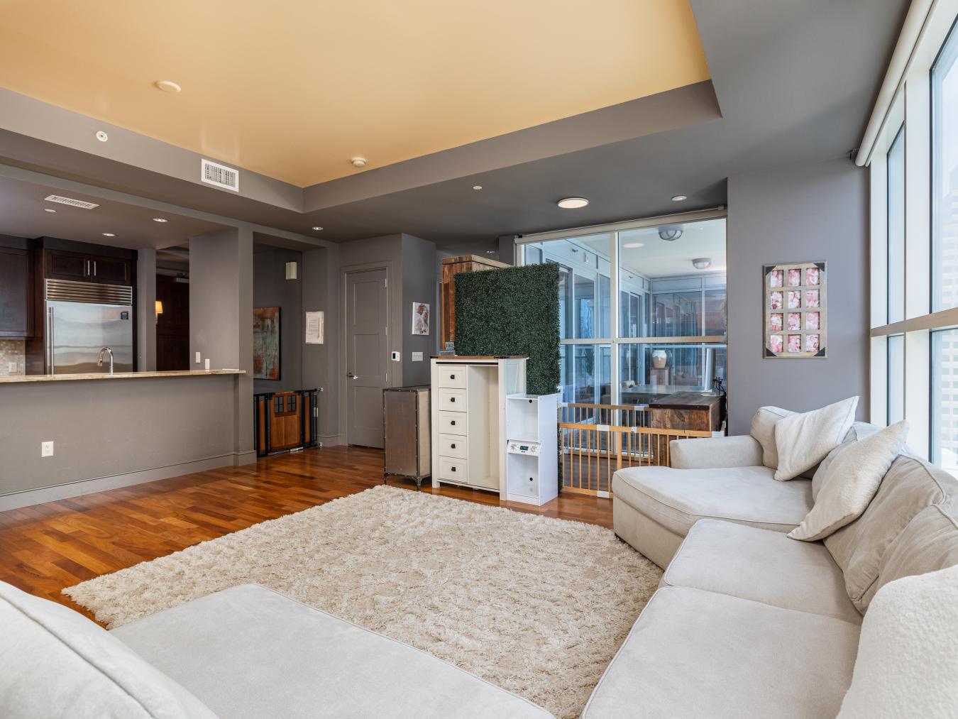 98 San Jacinto Boulevard, Austin, Travis, 78701, United States, 1 Bedroom Bedrooms, ,1 BathroomBathrooms,Residential,For Sale,98 San Jacinto Boulevard,9718821