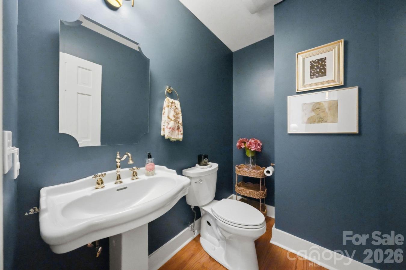 1015 Thistle Court, Charlotte, Mecklenburg, 28211, United States, 4 Bedrooms Bedrooms, ,2 BathroomsBathrooms,Residential,For Sale,1015 Thistle Court,228047