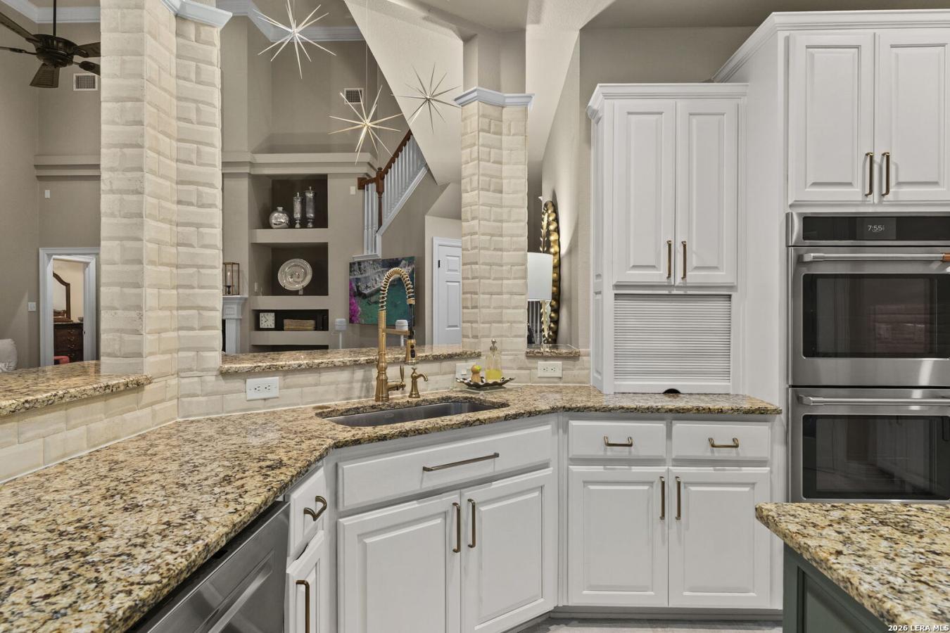 Welcome to Oakwood, where timeless elegance meets exceptional craftsma – image 18