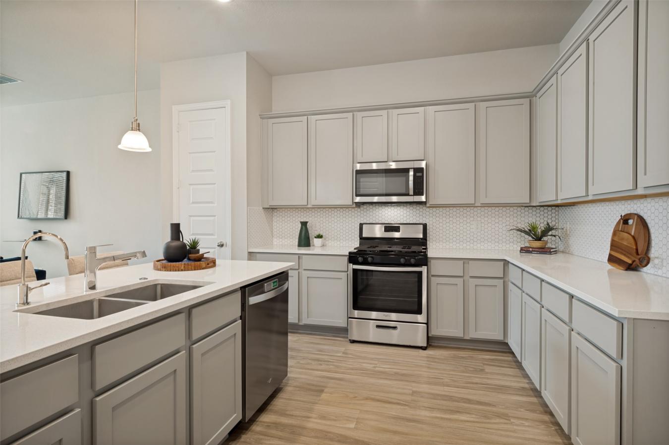 Welcome to 809 Cromwell Drive, a beautifully maintained HistoryMaker H – image 17