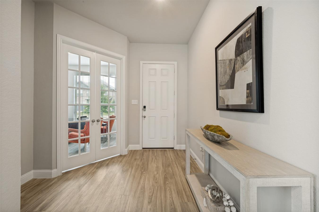Welcome to 809 Cromwell Drive, a beautifully maintained HistoryMaker H – image 4