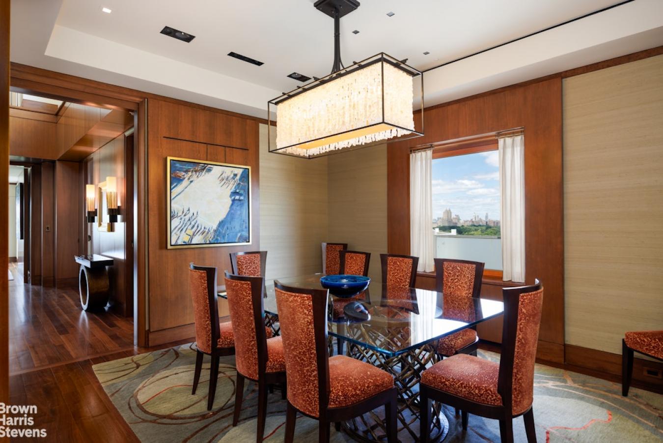A truly spectacular triple-mint Fifth Avenue penthouse, offering excep – image 12