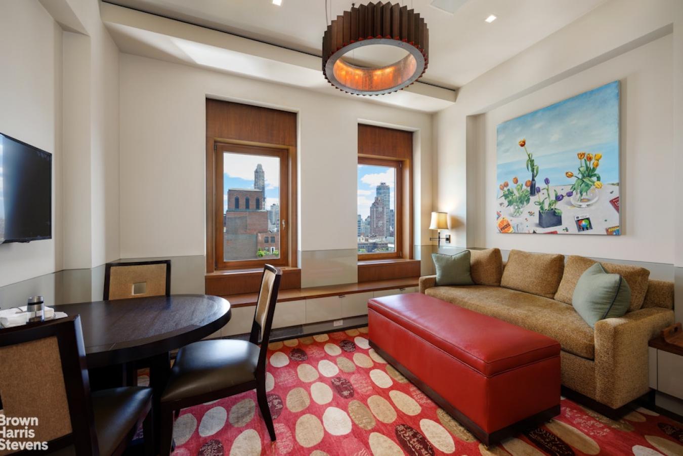 A truly spectacular triple-mint Fifth Avenue penthouse, offering excep – image 15