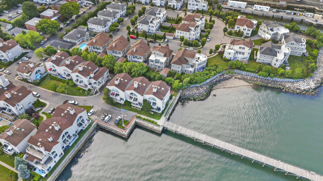 51 Island Point, City Island, NY, 10464, United States, 3 Bedrooms Bedrooms, ,3 BathroomsBathrooms,Residential,For Sale,51 Island Point,228233