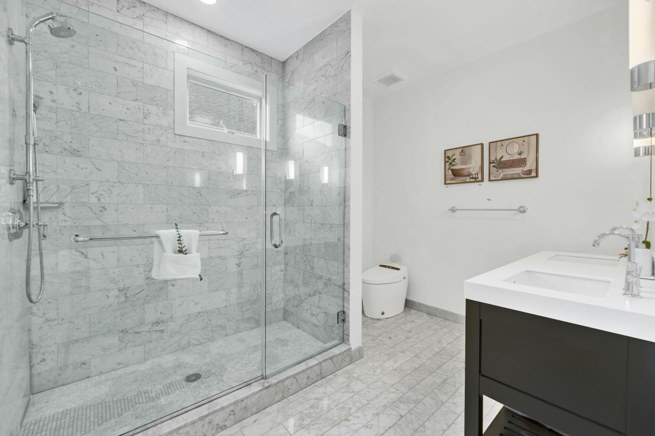 51 Island Point, City Island, NY, 10464, United States, 3 Bedrooms Bedrooms, ,3 BathroomsBathrooms,Residential,For Sale,51 Island Point,228233
