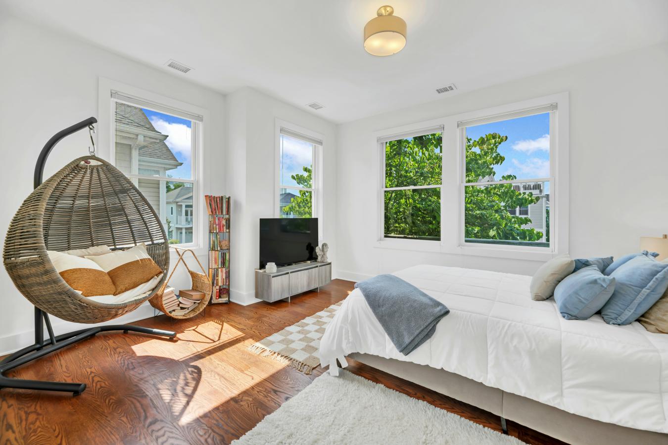51 Island Point, City Island, NY, 10464, United States, 3 Bedrooms Bedrooms, ,3 BathroomsBathrooms,Residential,For Sale,51 Island Point,228233