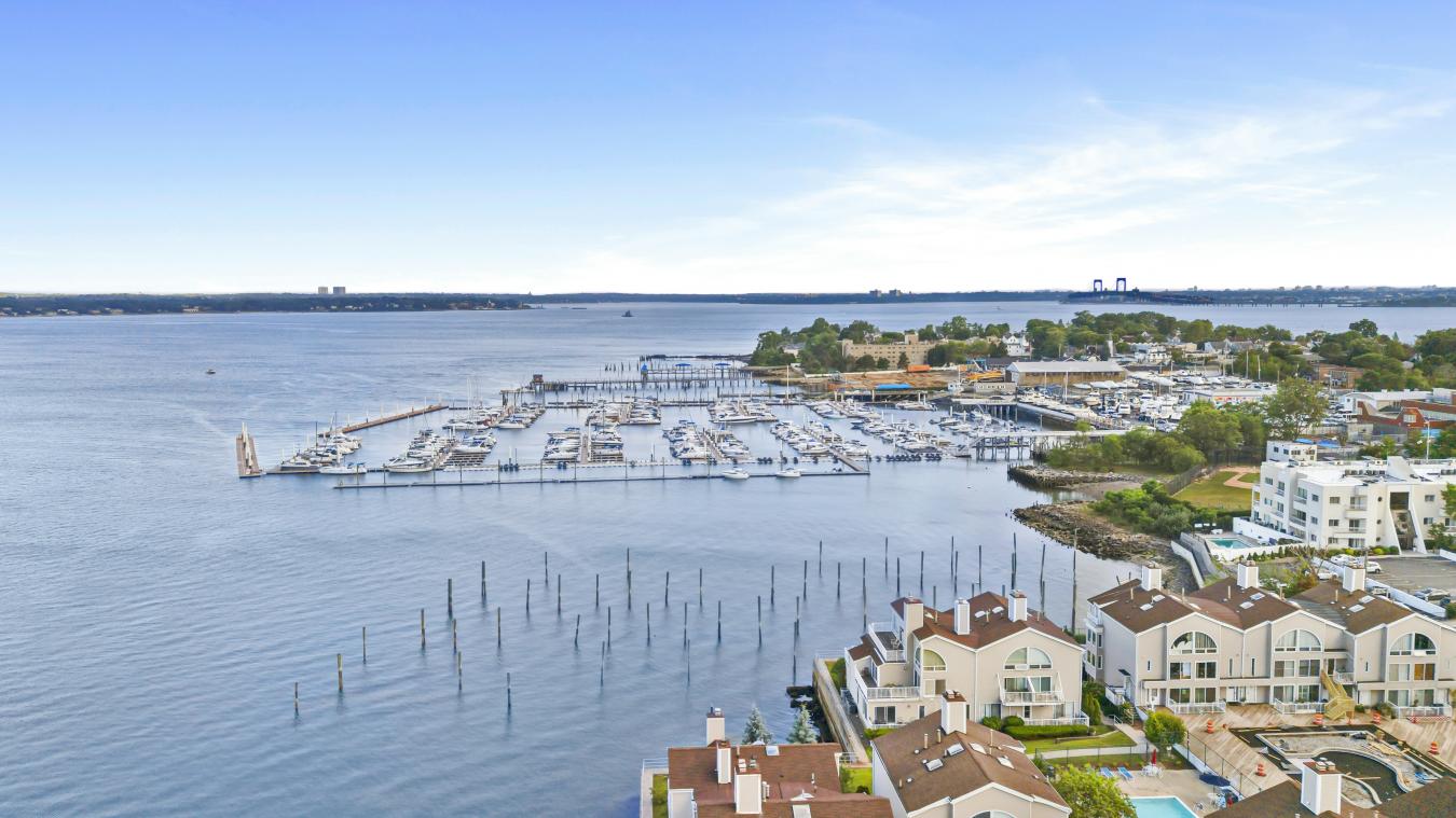 51 Island Point, City Island, NY, 10464, United States, 3 Bedrooms Bedrooms, ,3 BathroomsBathrooms,Residential,For Sale,51 Island Point,228233