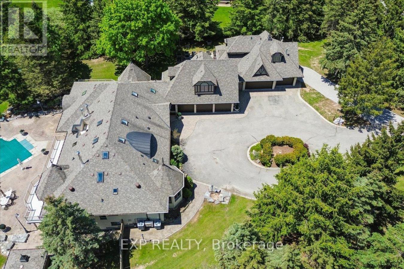 332 Burns Boulevard, King (King City), ON, L7B1E1, Canada, 4 Bedrooms Bedrooms, ,4 BathroomsBathrooms,Residential,For Sale,332 Burns Boulevard,N13220324