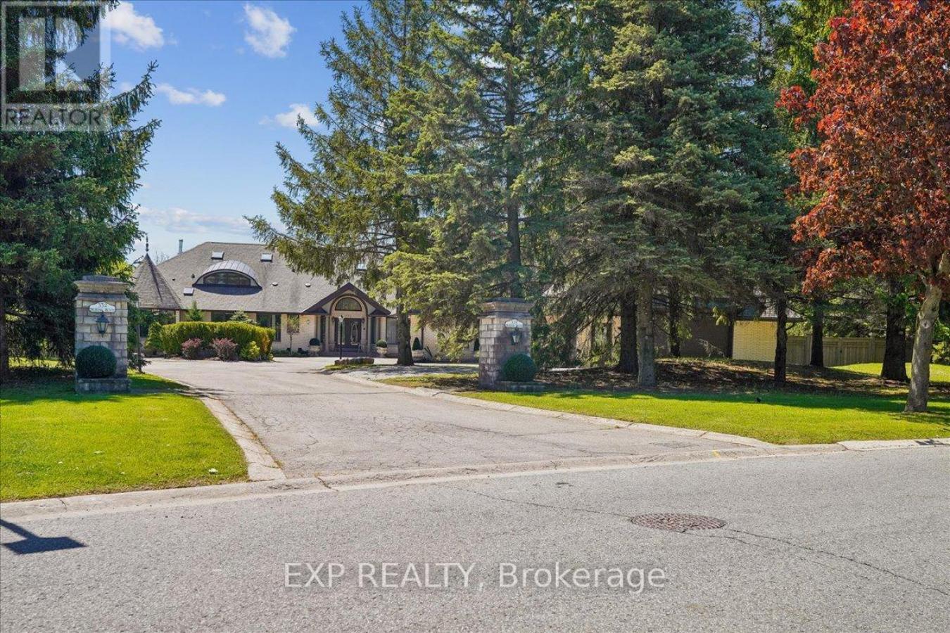 332 Burns Boulevard, King (King City), ON, L7B1E1, Canada, 4 Bedrooms Bedrooms, ,4 BathroomsBathrooms,Residential,For Sale,332 Burns Boulevard,N13220324