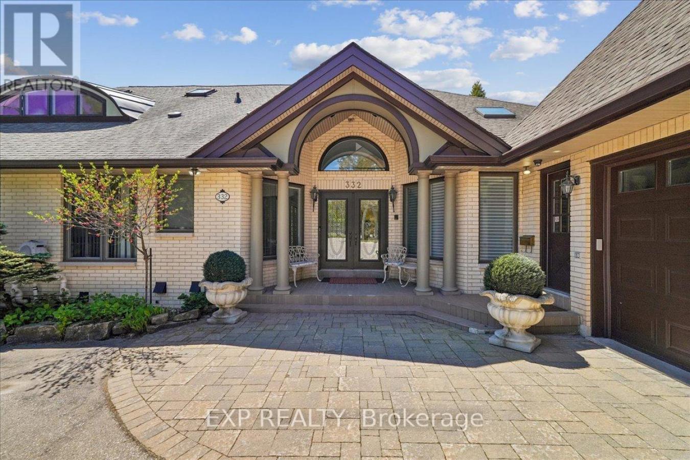 332 Burns Boulevard, King (King City), ON, L7B1E1, Canada, 4 Bedrooms Bedrooms, ,4 BathroomsBathrooms,Residential,For Sale,332 Burns Boulevard,N13220324