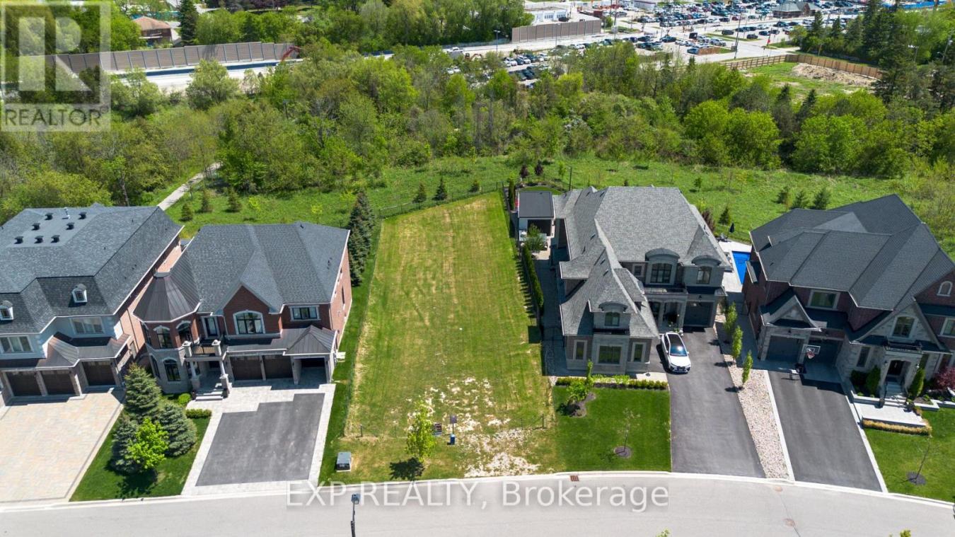 25 Hogan Court, King (King City), ON, L7B1C9, Canada, ,Residential,For Sale,25 Hogan Court,N13442670