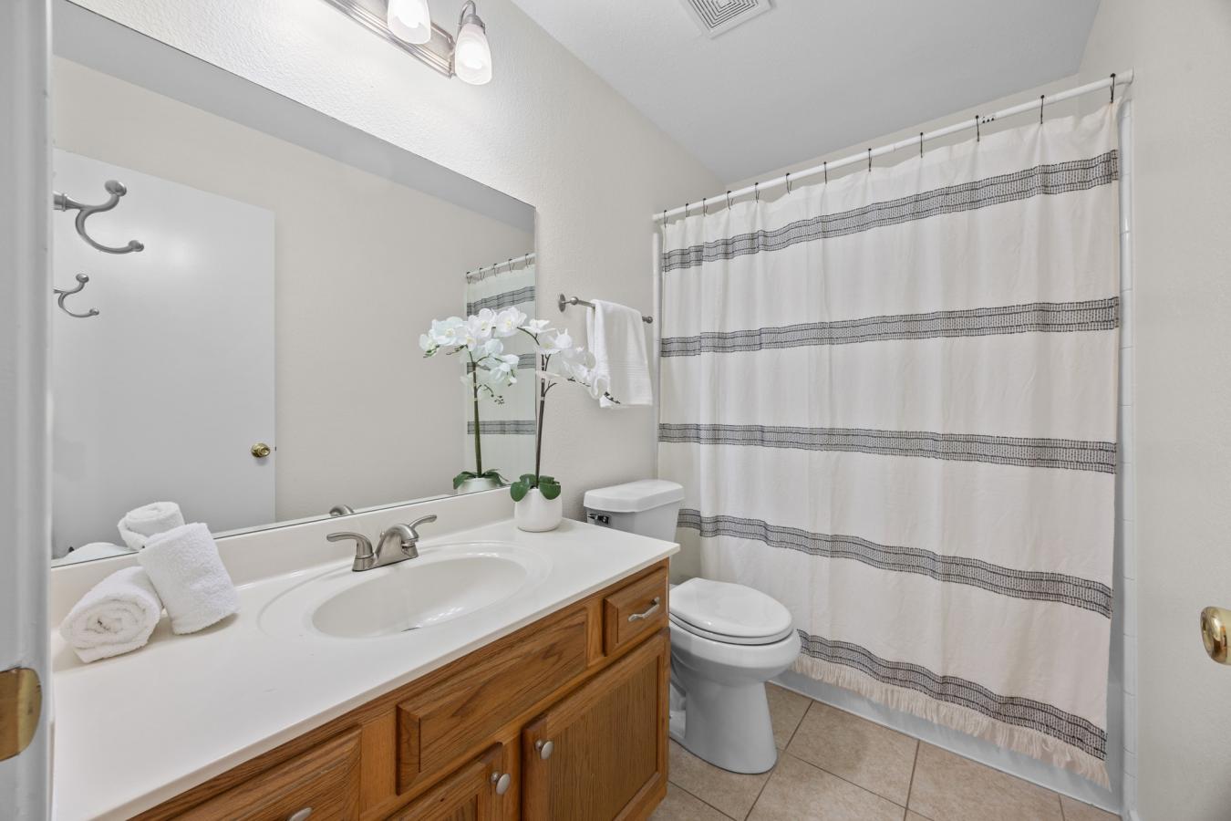 Welcome to this beautifully maintained home nestled in the highly soug – image 10