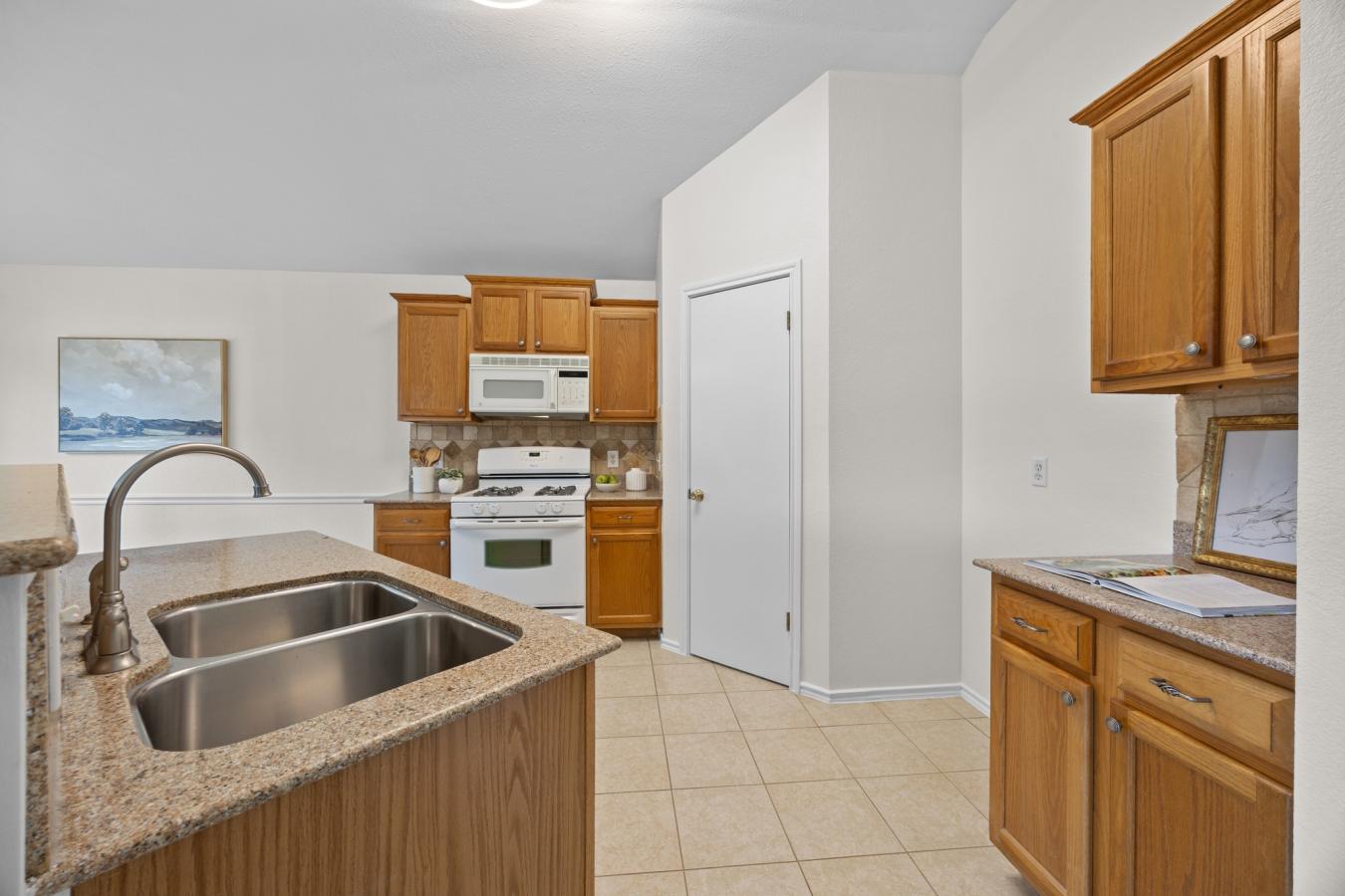 Welcome to this beautifully maintained home nestled in the highly soug – image 15