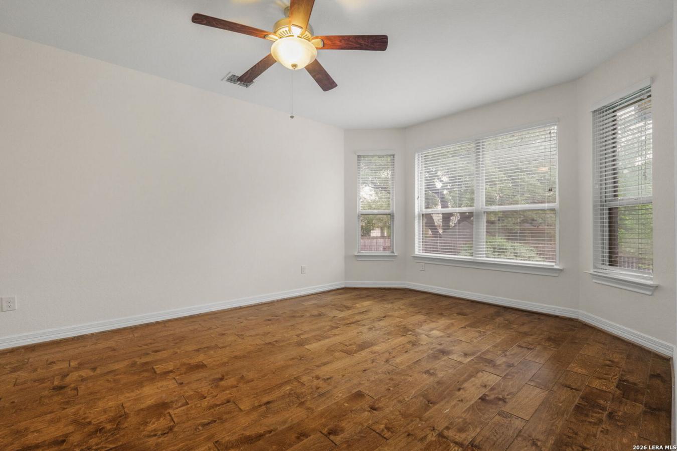 Located in the highly desired gated community of Westwinds Lone Star i – image 18