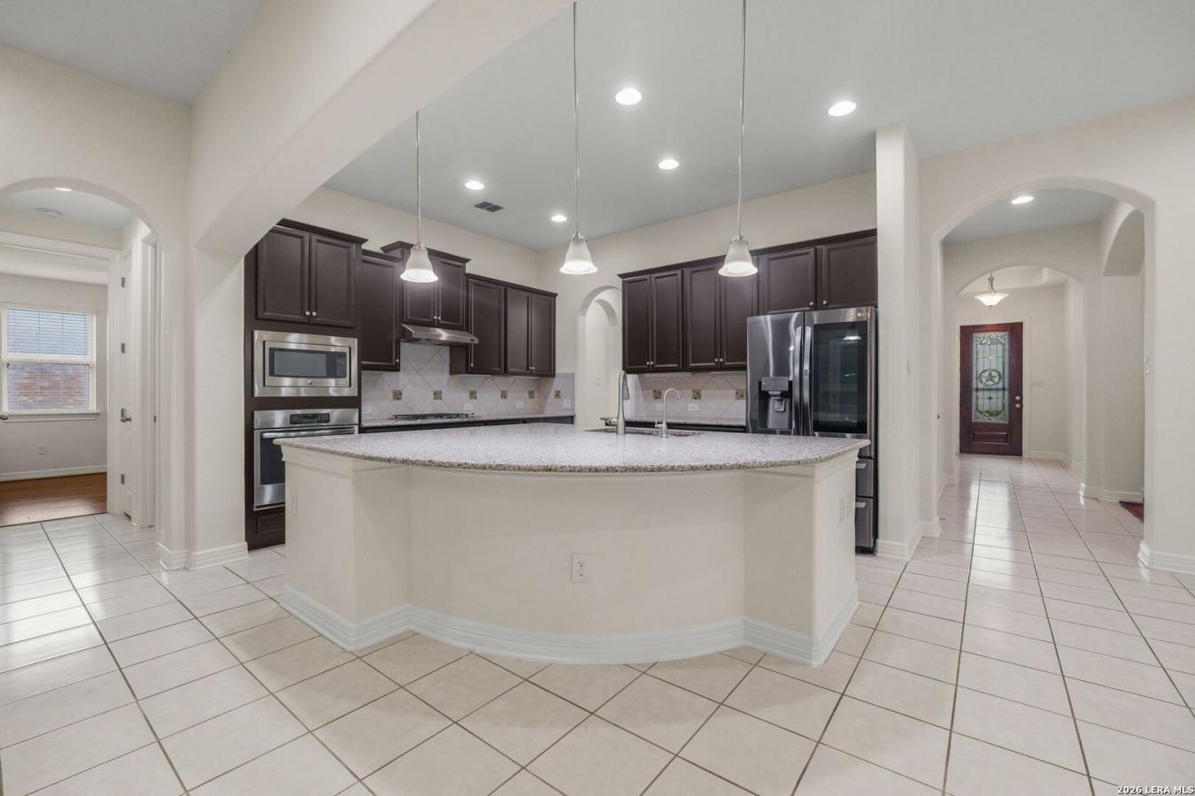 Located in the highly desired gated community of Westwinds Lone Star i – image 8