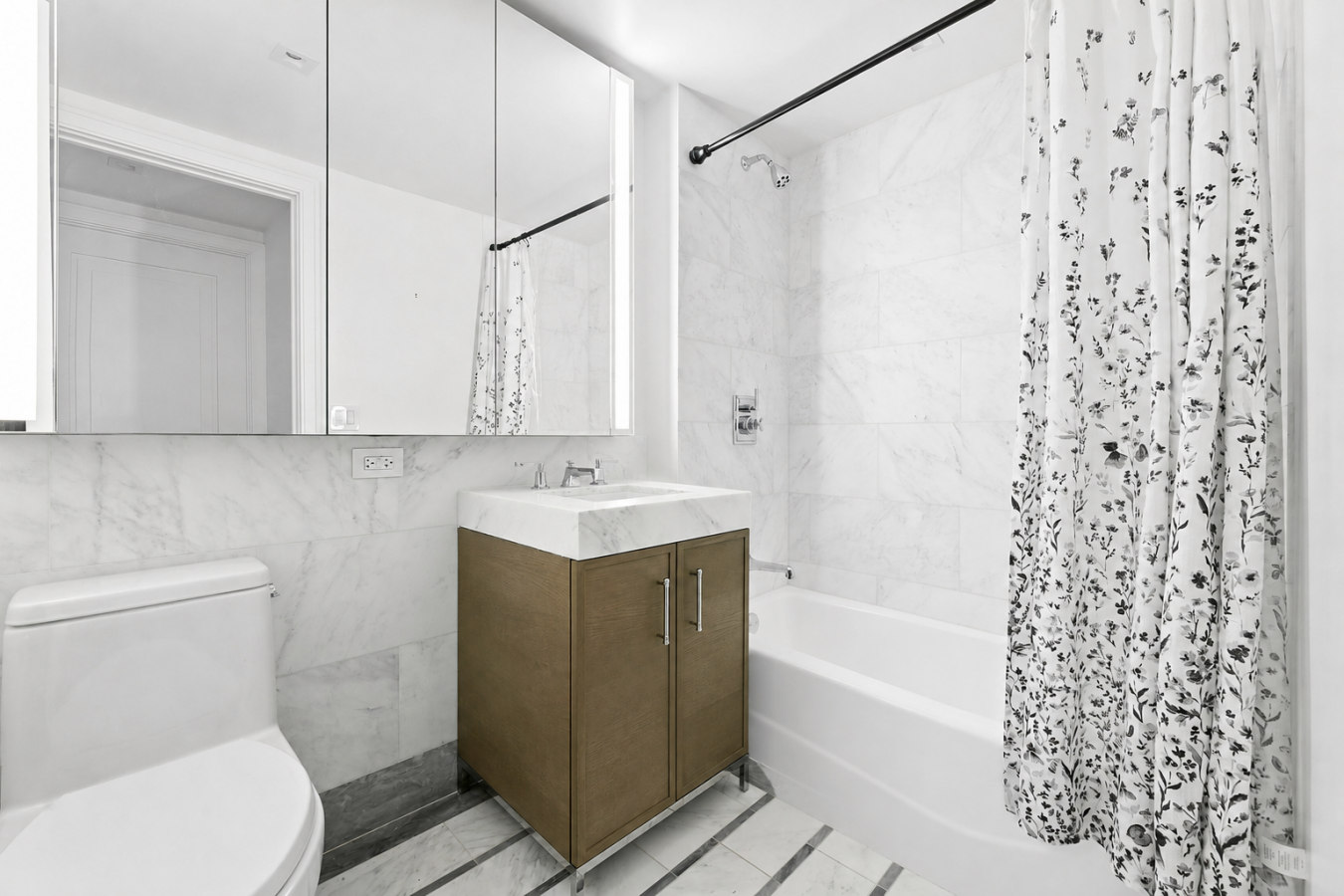 210 Warren Street, Battery Park City, NY, 10282, United States, 2 Bedrooms Bedrooms, ,2 BathroomsBathrooms,Residential,For Sale,210 Warren Street,228298