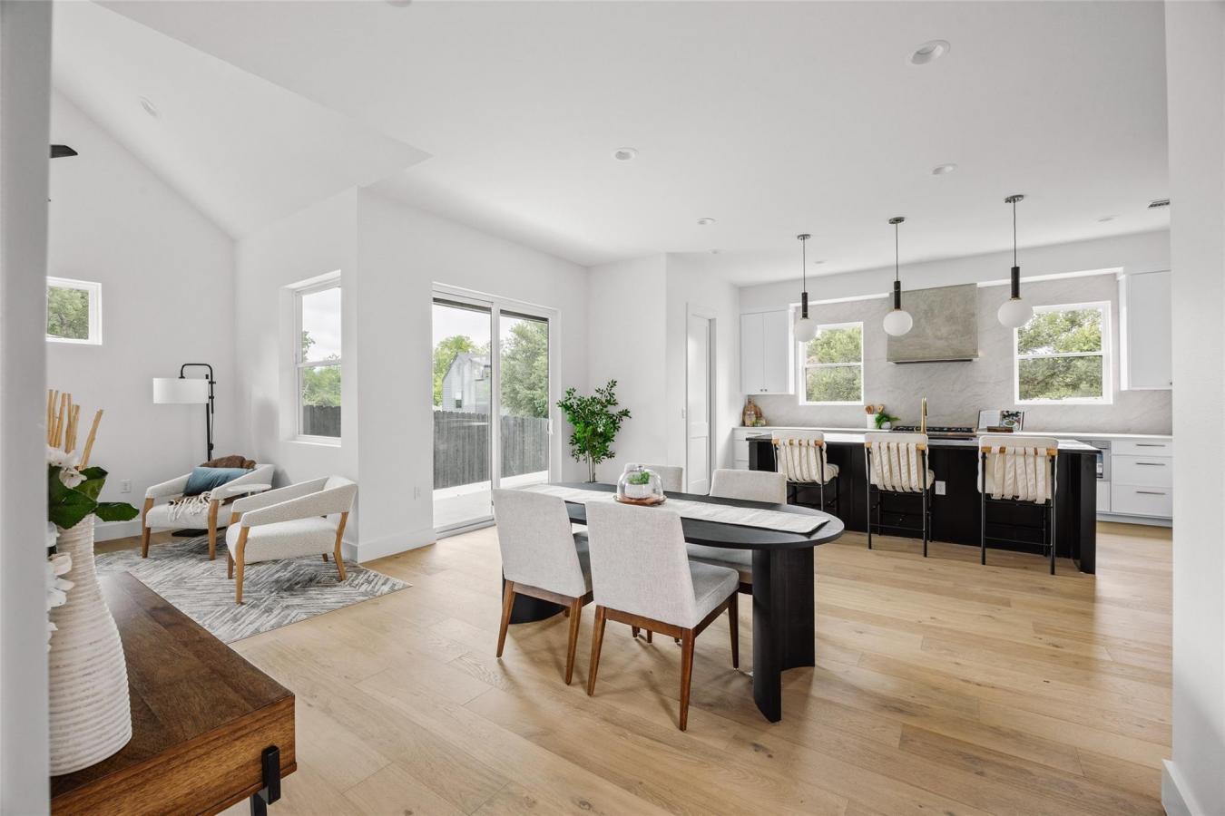 5104 Stone Gate Drive, Austin, Travis, 78721, United States, ,Residential,For Sale,5104 Stone Gate Drive,228311