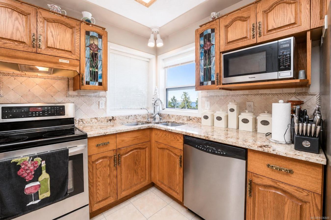 5200 Polson Terrace, Saanich, Saanich, V8Y 2C6, Canada, 5 Bedrooms Bedrooms, ,4 BathroomsBathrooms,Residential,For Sale,5200 Polson Terrace,1036849